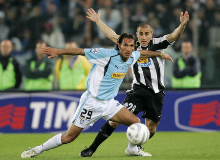 包含尤文图斯决战获胜，小组出线几率明显增大的词条